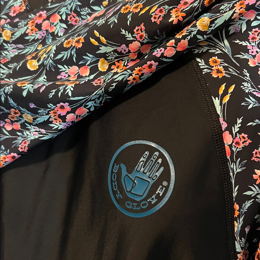 🫶❣️BODY GLOVE RASH GUARD - Picture 3 of 6